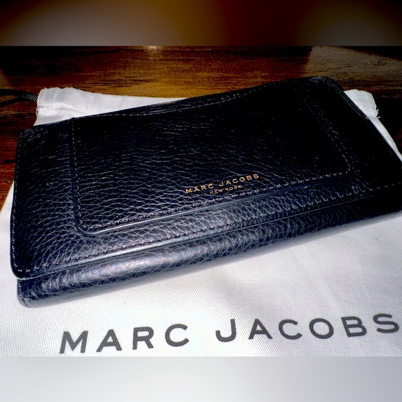 Marc Jacobs bi-fold wallet
